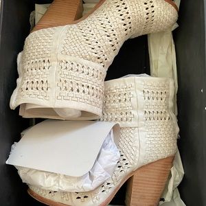 Rag & Bone white booties 36.5